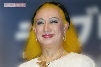 【哀悼秘話】美輪明宏さん、三島由紀夫が自決直前に贈った300本のバラ…デヴィ夫人も救われた「凄まじい美…