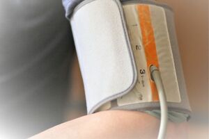 薬をのまなくても血圧を下げる方法がある(写真はイメージです)
