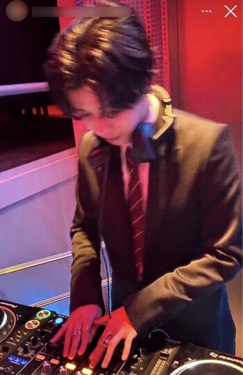 なにわ男子・長尾謙杜の“裏アカ”として拡散されているスクリーンショット（Xより、画像は一部編集部で加工）