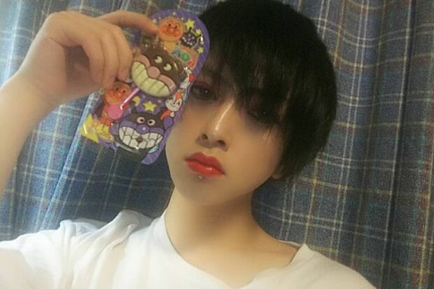 キメキメの自撮りをする大橋卓馬容疑者（本人SNSより）