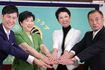 共同記者会見を開いた候補者たち(左から石丸伸二氏、小池百合子氏、蓮舫氏、田母神俊雄氏)