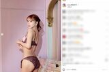 大胆ショットを披露する三上悠亜（本人のインスタグラムより）