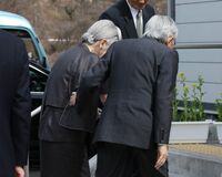 両陛下、東京駅では