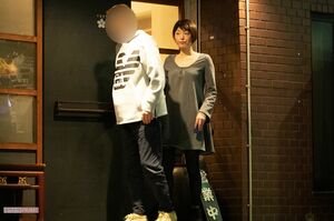 飯島直子の夫・O氏と平塚真由の不倫現場