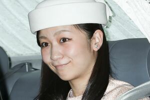 「大祓の儀」に参列するため半蔵門から皇居にお入りになった佳子さま（6月30日）