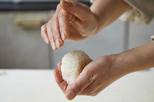 薬膳おにぎり