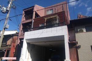 事件現場となったマンションの外観