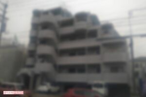 事件現場となったマンション。半沢彩容疑者と交際相手は別々の部屋に住んでいた