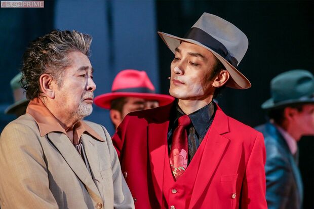 主演舞台『アルトゥロ・ウイの興隆』（'20年）　撮影／佐藤靖彦