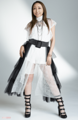 日課は1時間のストレッチ、シニア向けダンスの普及にも携わるが、「ダンス以外は何もしないナマケモノ。オフの日はソファから動きません（笑）」更年期の悩みから、TRFメンバーとのエピソードまで、等身大の言葉で語った。（撮影／廣瀬靖士（ワークショップ））