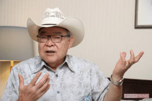 右目を失明していることや在日であることでいじめを経験した（撮影／近藤陽介）