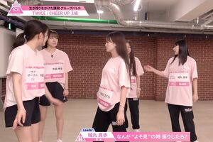 バスケユニフォームを着用する中森美琴(番組公式YouTubeより)