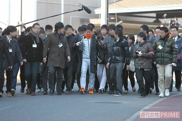 斎藤佑樹に群がる報道陣