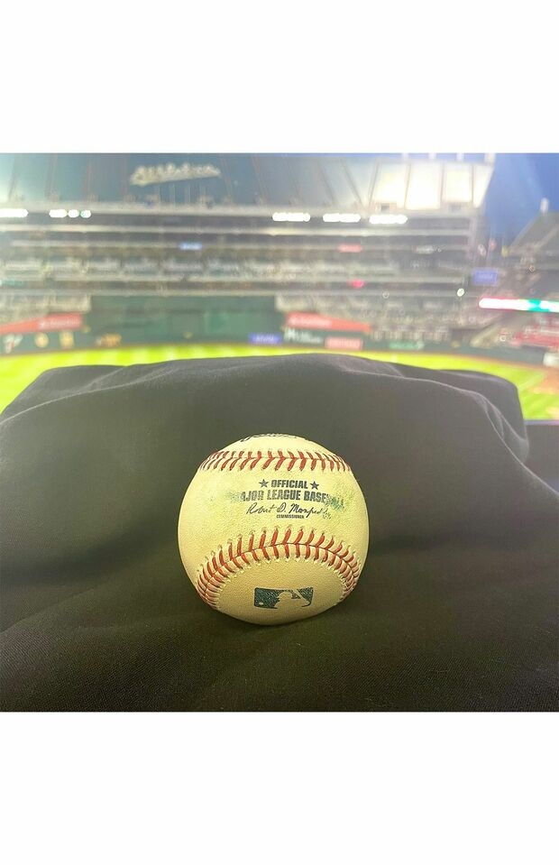 大谷翔平の記念すべき100号ボール（エンゼルス公式ツイッターより）