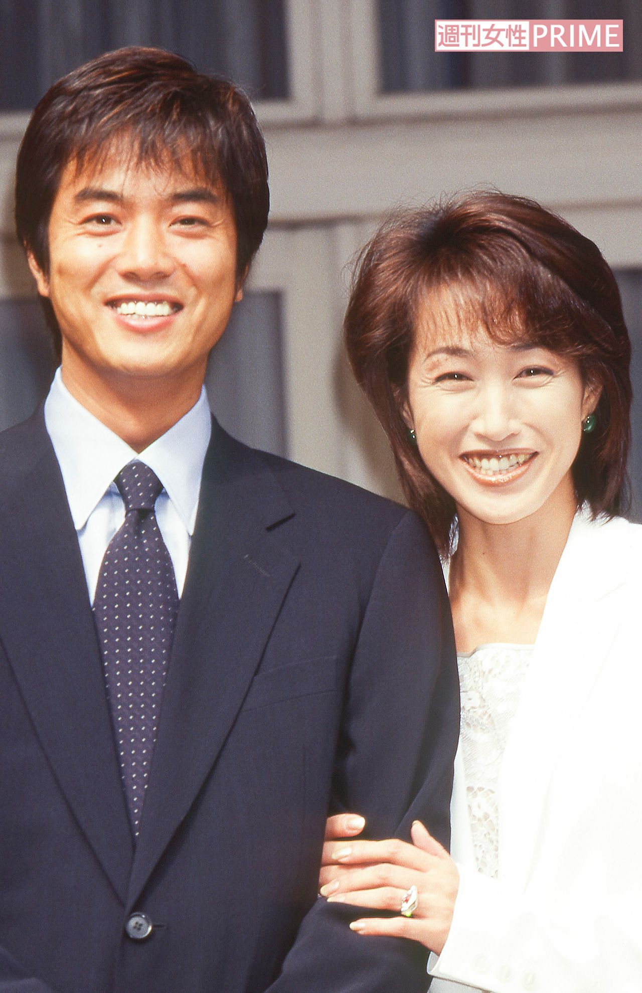 高島礼子の画像 写真 98年10月に婚約を発表 翌年 ハワイで挙式した高知と高島 2枚目 週刊女性prime