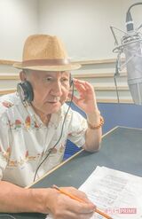 旅番組のナレーションを収録中（2017年撮影）