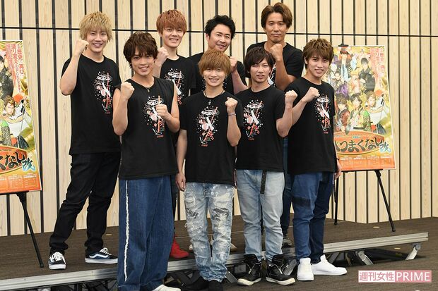 舞台「のべつまくなし改」の製作発表を行ったジャニーズJr.の宇宙sixら。（前列左から）原嘉孝、山本亮太、江田剛、松本幸大、（後列左から）村瀬文宣、室龍太、坂元健児、清水順二
