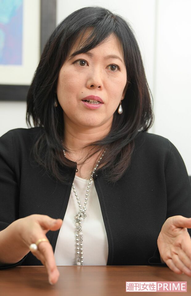 高齢者の話を何時間も聞き、解決後も見守る。複雑な案件でうまくいかないと涙することも