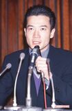 長女の誕生発表会見で「何事も隠密にやりたかったんだけど、僕ぐらいビッグになっちゃうと」('94年2月)