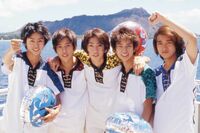 【『嵐』秘蔵ショット大公開】デビュー会見・紅白出場・休止を経て再始動…ファンと駆け抜けた「26年半の軌…