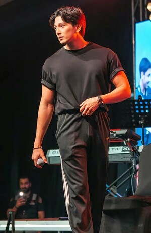 9月末、クウェートでのポップカルチャーのイベントに登場した新田真剣佑