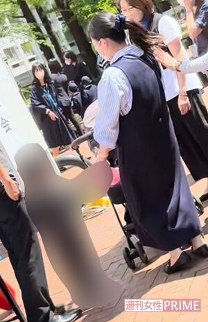 歩くたびに旧知の学習院関係者から声をかけられていた守谷絢子さん