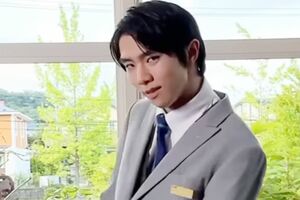 誕生日に投稿された羽生結弦のダンス動画(ANA公式インスタグラムより)