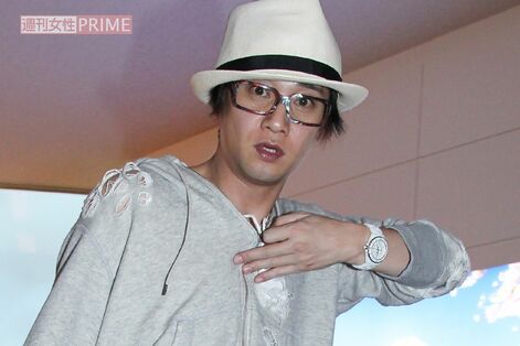 元SMAP中居正広の【400日ぶり肉声】報道、初ツーショット写真で垣間見えた“15年来ダンサー恋人との主従関…