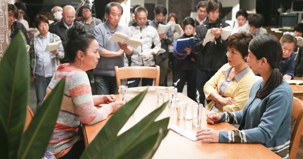 榊原郁恵「ホストクラブでは”女”になったほうがいい？」