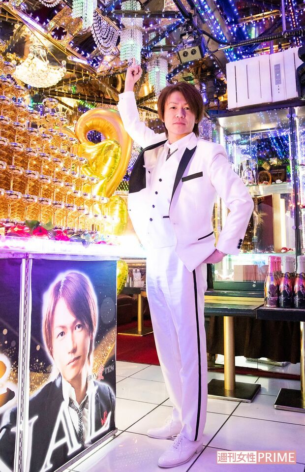 城咲仁、期間限定でホストに復帰　撮影／矢島泰輔