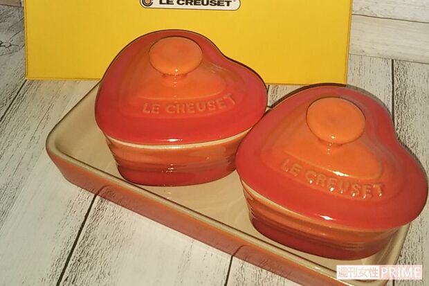 ル・クルーゼの食器「プチ・ラムカン・ダムール・セット」は、かわいいハート形で料理も映える