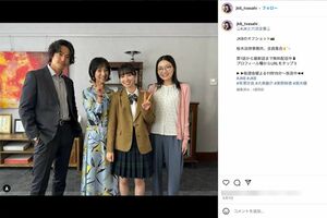 テレビ朝日系ドラマ『JKと六法全書』に出演している黒木瞳(左から2番目)(ドラマ公式インスタグラムより)