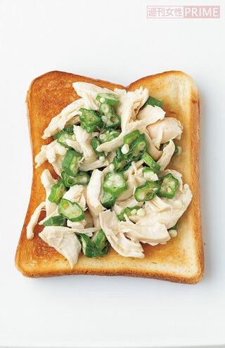 蒸し鶏オクラあえ