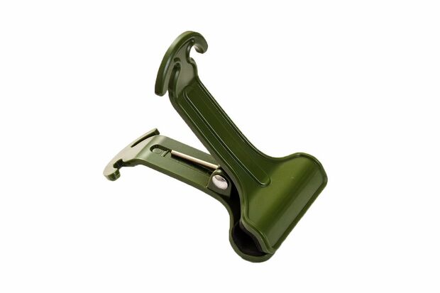 セリア フッククリップ 見た目は地味だが想像以上に万能、キャンプ以外では自宅の収納にも使える