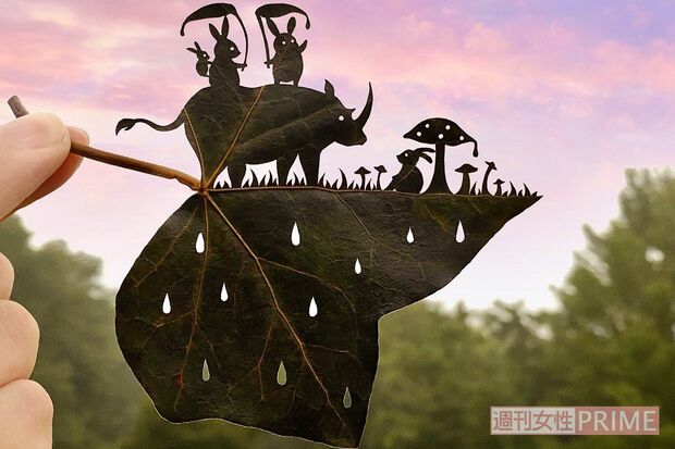 『あたたかいおうちへ帰ろう』#おかえりなサイ　キノコの下で雨宿り。お迎え来たよ！