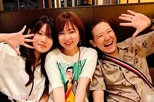 家族3人で。左から娘の楓花さん、ちーさん、くらさん