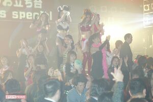 アラ還女性たちはいわゆるバブル世代。お立ち台で青春を謳歌した