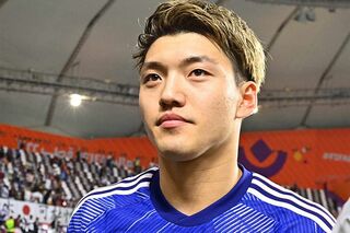 サッカー『アジアカップ』にも堂安律の応援に駆けつけた噂の“恋人”インフルエン…