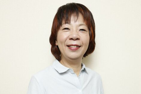 “エヴァ”作詞家「男に3億貢いだバカな女と笑われても…私は愛情に手加減できない女」