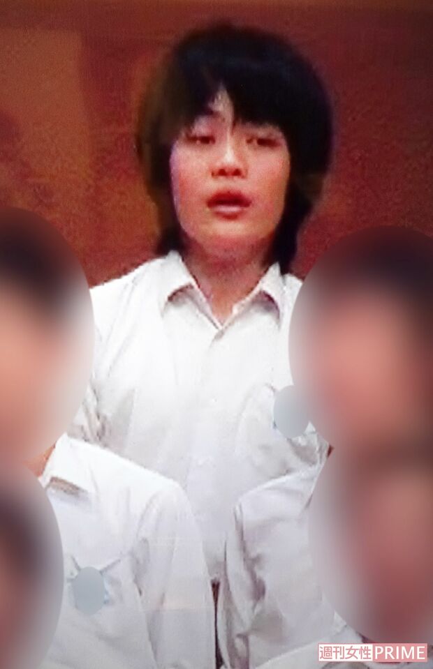 合唱祭で歌う三ツ本容疑者（中学の卒業DVDより）