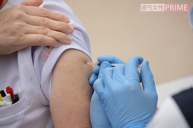 3月5日、東京都の都立駒込病院で医療従事者を対象にワクチン接種が行われた