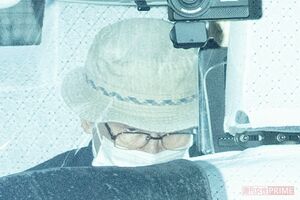 7月15日、東京地裁にタクシーで乗りつけた飯塚被告