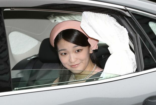10月20日、美智子さまの誕生日にお祝いを伝えるため皇居へ入られた眞子さま