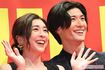 映画『コンフィデンスマンJP』ワールドプレミアでの竹内結子さんと三浦春馬さん('19年5月)