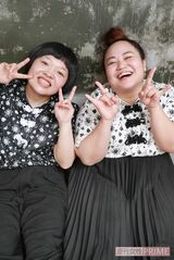 おかずクラブ（左）オカリナ、（右）ゆいP　撮影／森田晃博