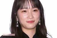 川栄李奈、“センターバカ”から朝ドラ『カムカム』ヒロインまでのし上がった「3つの武器」