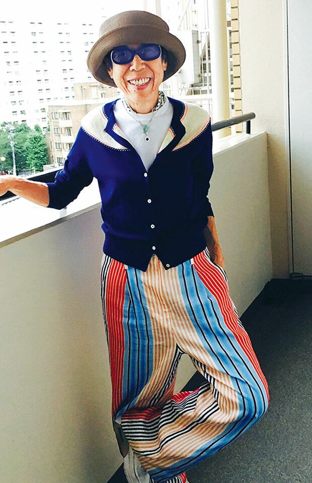 派手なパンツには、トップスも品よく派手に！着回しなんて気にしなくても「好き×好き」で合わせよう