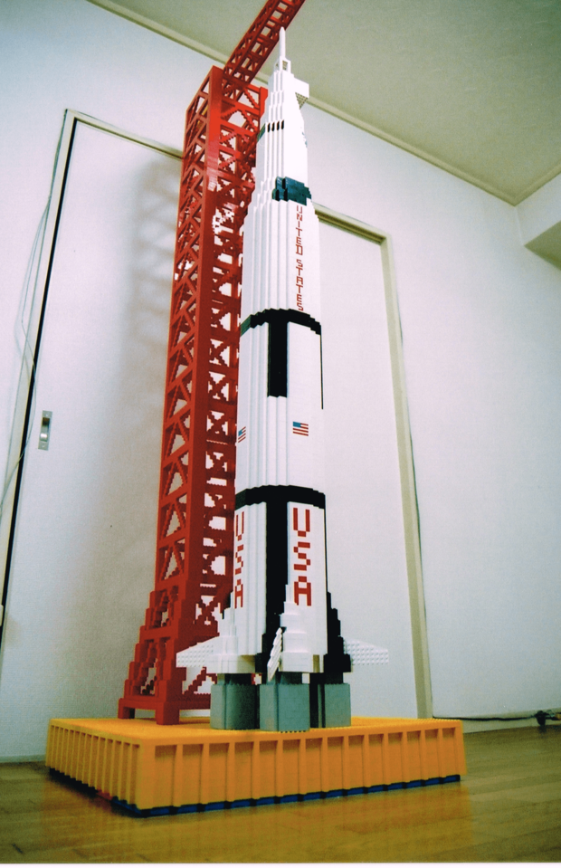 中学生のときに作ったというサターンロケット