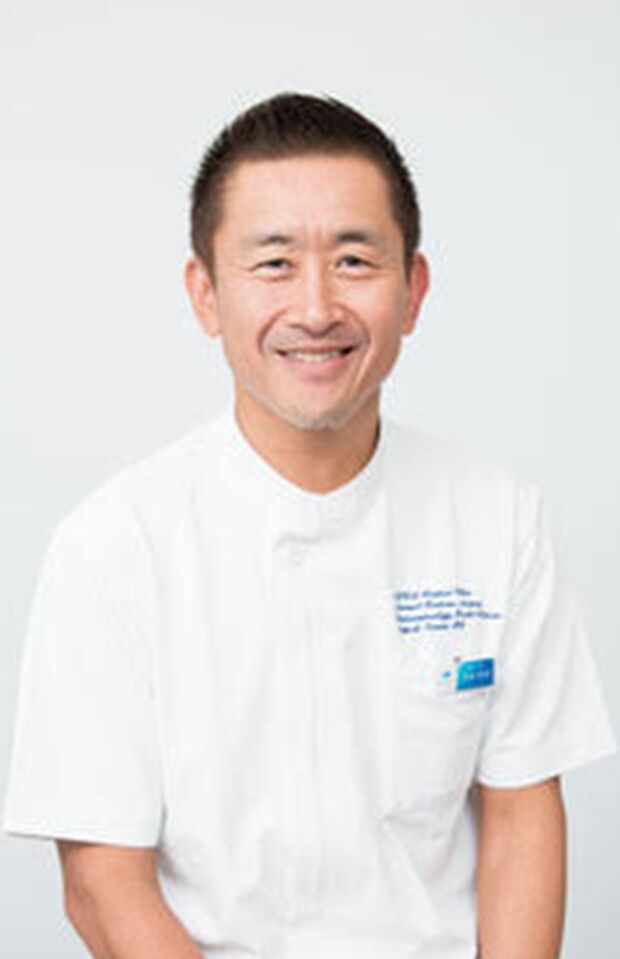 ●寺田武史先生●内科医。アクア・メディカル・クリニック院長。東邦大学大橋病院勤務後、2004年より当院。栄養療法や東洋医学を基底とした治療に加え、病気にならないための予防医療にも力を入れている。