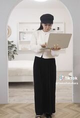 「なに目指してるかわかんない」秋服コーデ披露でツッコミが続出した福原愛（公式Tiktokより）